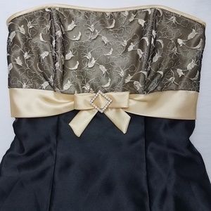 Jessica McClintock Gunne Sax Strapless Dress